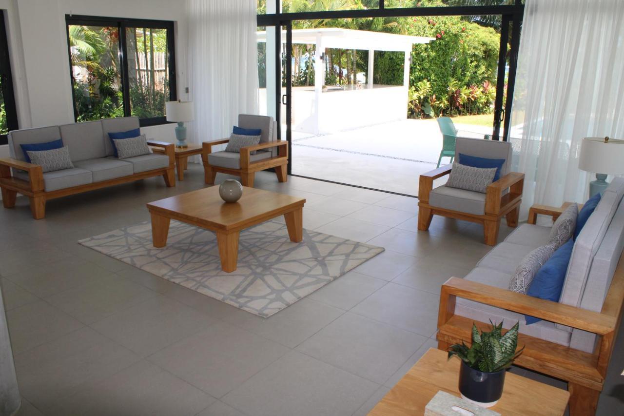 Lyla Beach Villa Pointe Au Sel Exteriör bild